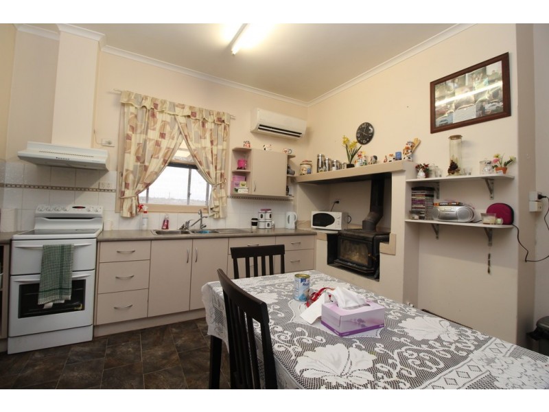 156 Badcoe Road, Loxton SA 5333