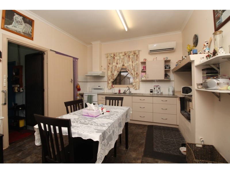 156 Badcoe Road, Loxton SA 5333