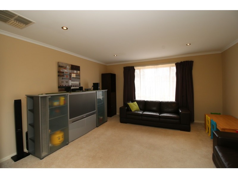 6 Trevelyan Street, Barmera SA 5345