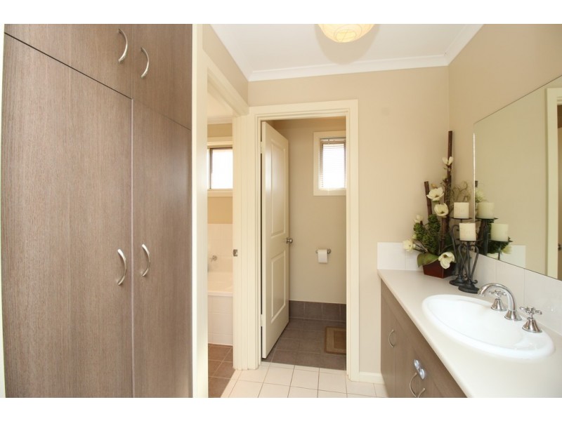 6 Trevelyan Street, Barmera SA 5345