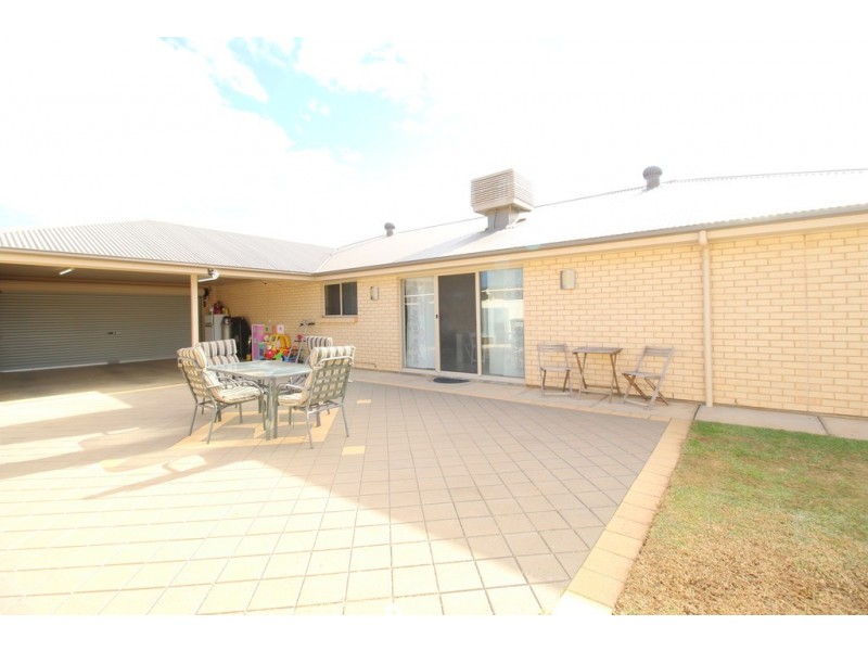 6 Trevelyan Street, Barmera SA 5345
