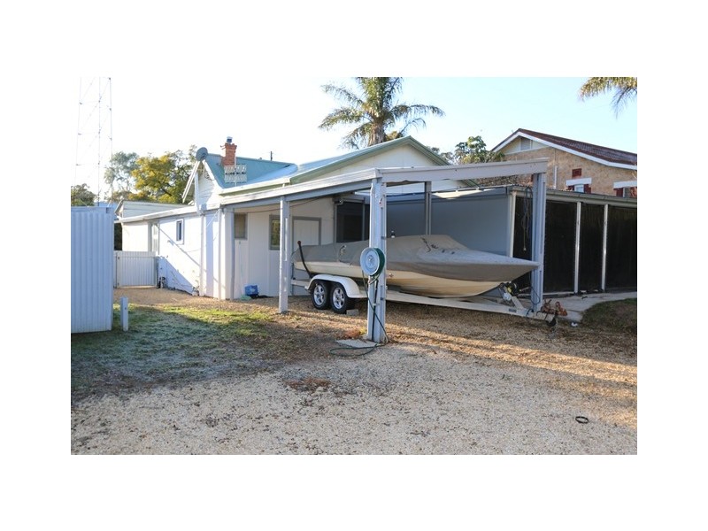 7 Henderson Street, Waikerie SA 5330