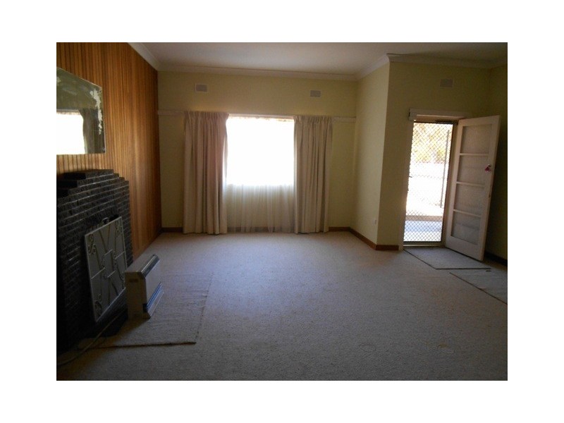 10 Clark Street, Berri SA 5343