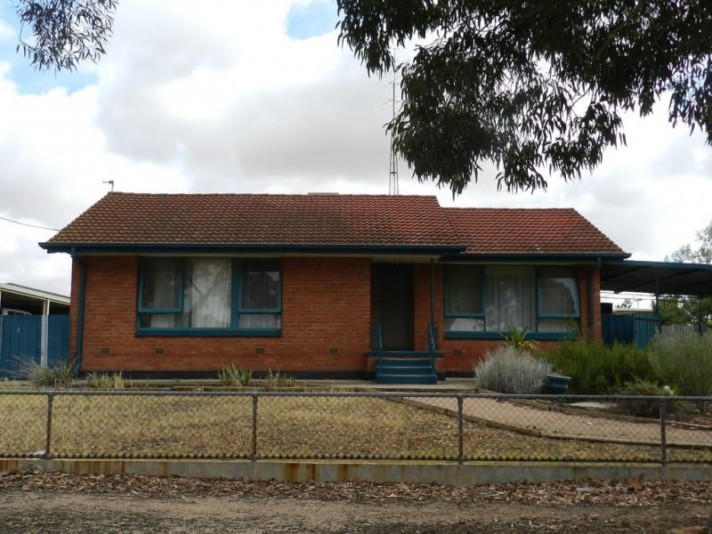 13 Roberts Street, Berri SA 5343