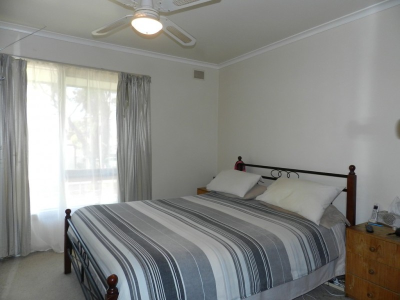 13 Roberts Street, Berri SA 5343