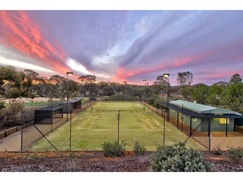 26 Hilltop Drive, Loxton SA 5333