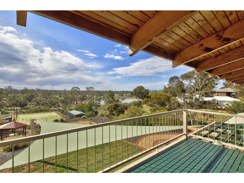 26 Hilltop Drive, Loxton SA 5333