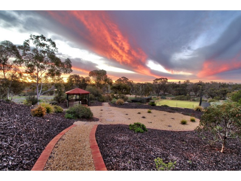 26 Hilltop Drive, Loxton SA 5333
