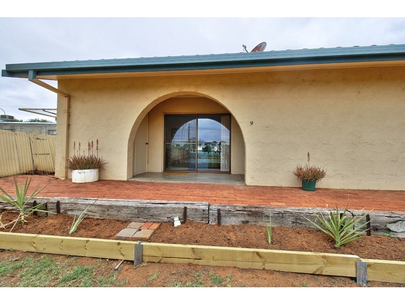 7 ,8 and 9 – 86 Nookamka Terrace, Barmera SA 5345