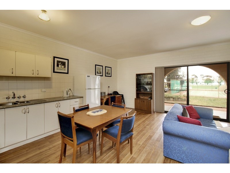 7 ,8 and 9 – 86 Nookamka Terrace, Barmera SA 5345