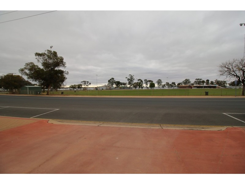 7 ,8 and 9 – 86 Nookamka Terrace, Barmera SA 5345