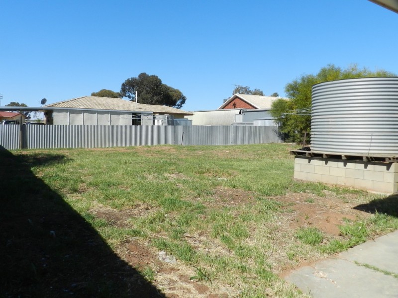 14 Garrard Street, Barmera SA 5345