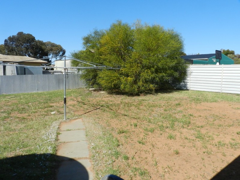 14 Garrard Street, Barmera SA 5345