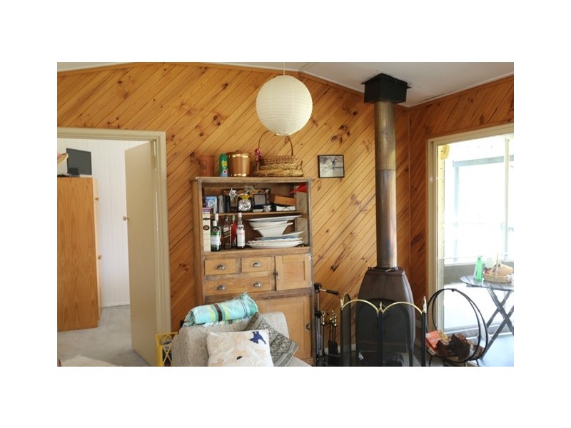 16 Pelican Point Road, Morgan SA 5320