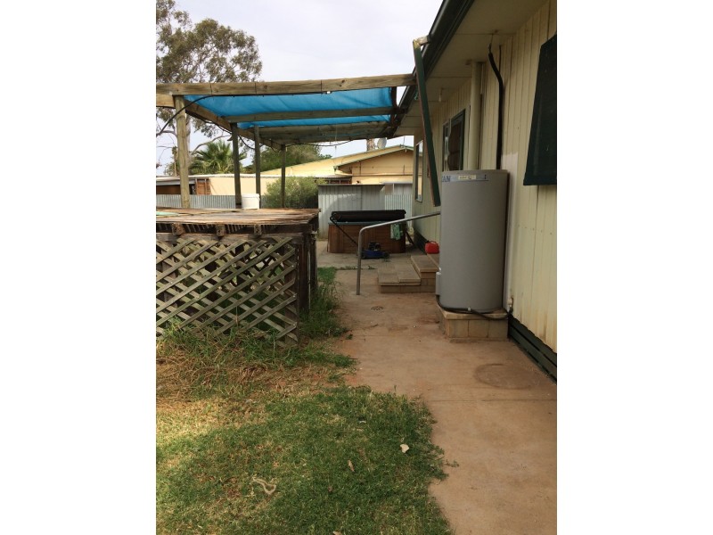 29 Colin Street, Loxton SA 5333