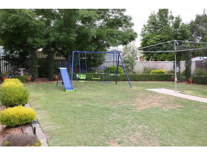 13 Harden Street, Waikerie SA 5330