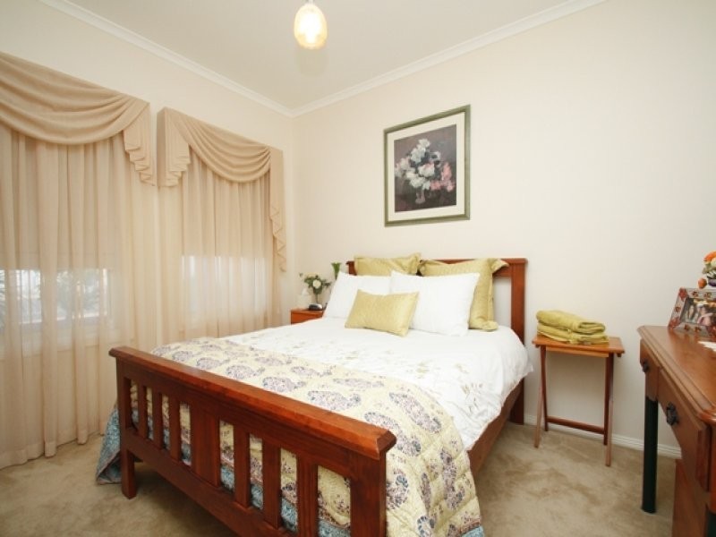 12A First Street, Loxton SA 5333