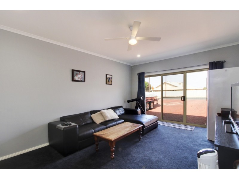 12A First Street, Loxton SA 5333