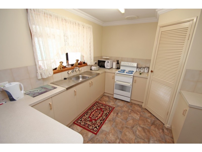 2/62 Cowra St, Renmark SA 5341