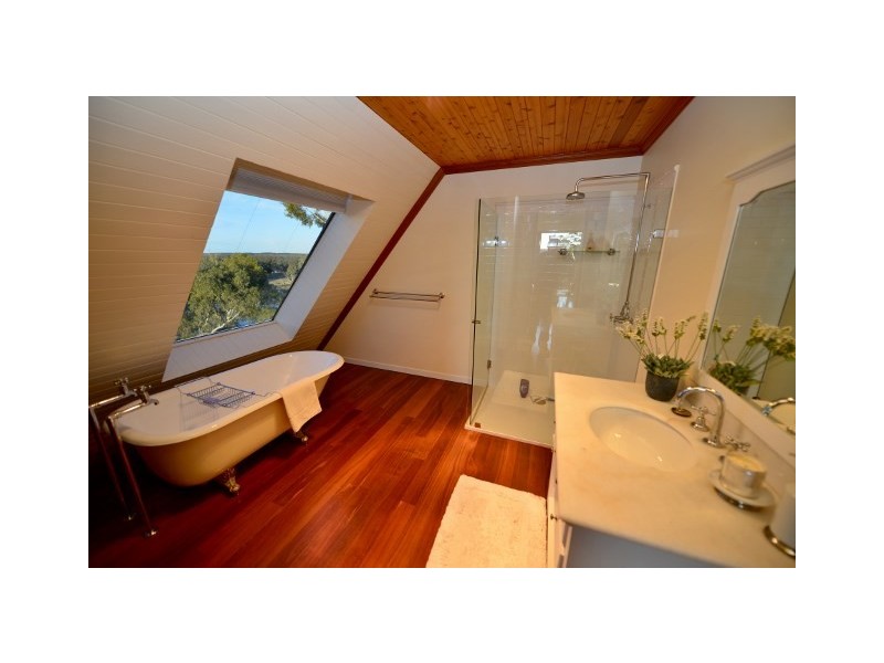 15499 Sturt Highway, Kingston On Murray SA 5331