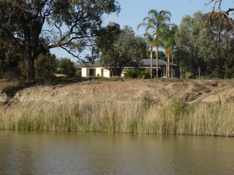 614-618 Kingston Road, Loxton SA 5333