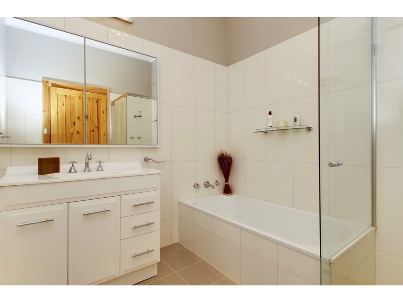 614-618 Kingston Road, Loxton SA 5333