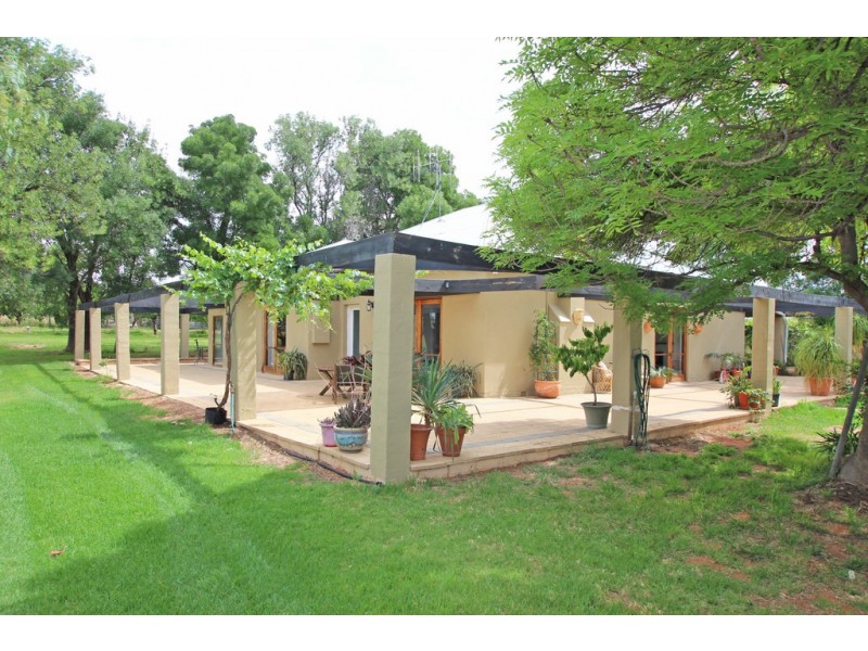 566 Bookmark Avenue, Renmark SA 5341