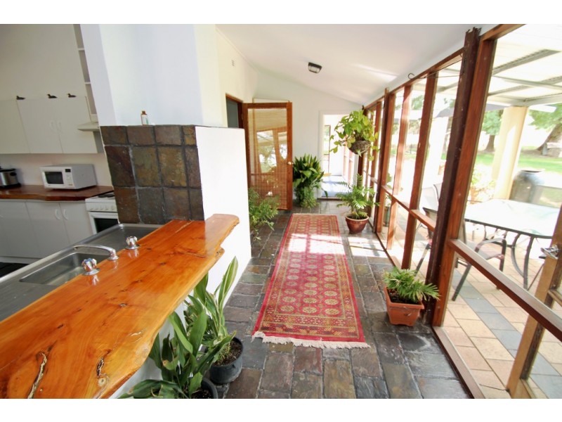 566 Bookmark Avenue, Renmark SA 5341