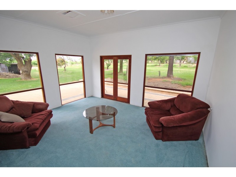 566 Bookmark Avenue, Renmark SA 5341