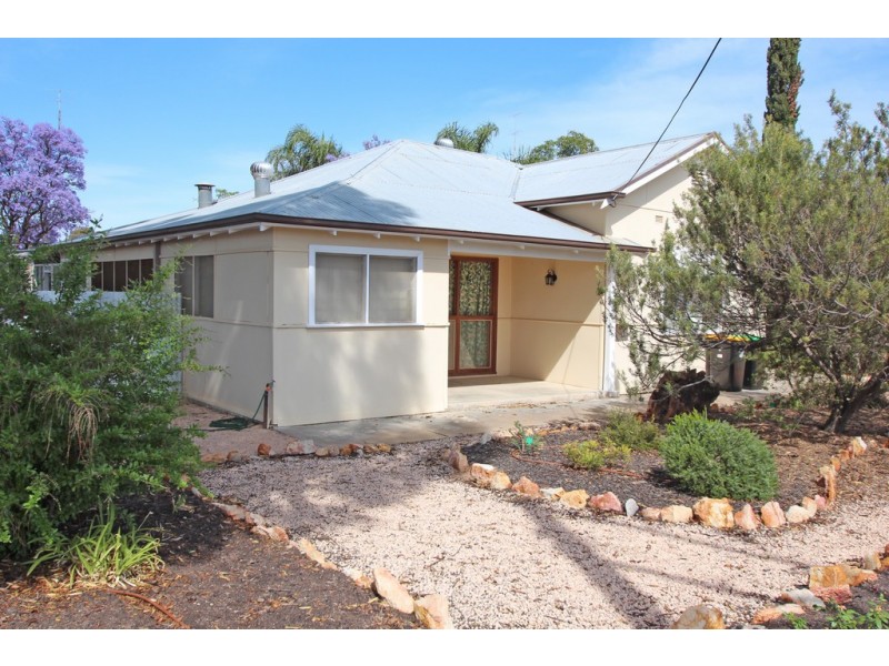 1 Sixteenth Street, Renmark SA 5341