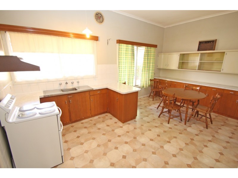 1 Sixteenth Street, Renmark SA 5341