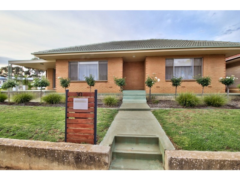 30 Wodonga Ave, Loxton SA 5333