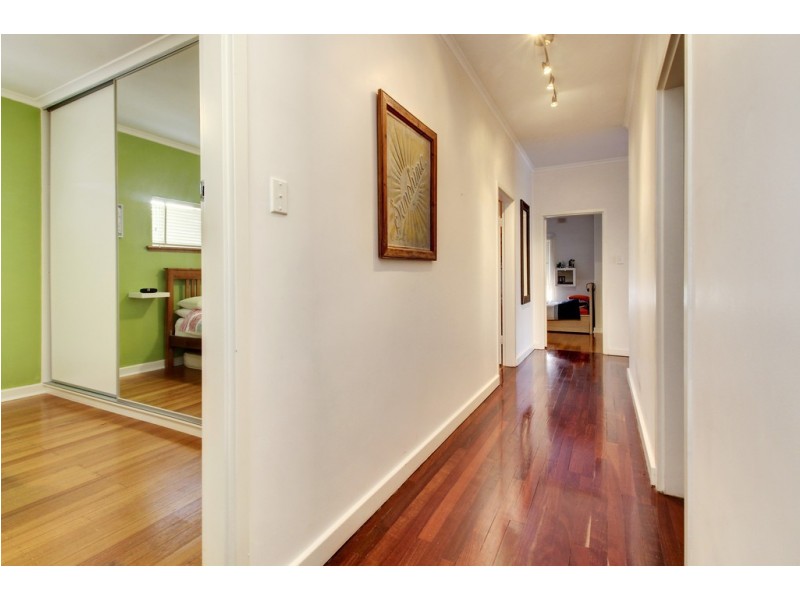 30 Wodonga Ave, Loxton SA 5333