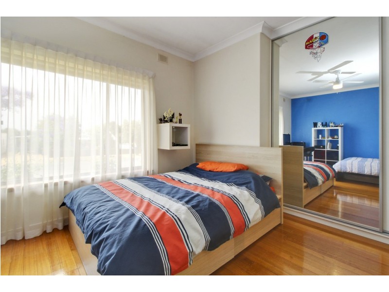 30 Wodonga Ave, Loxton SA 5333