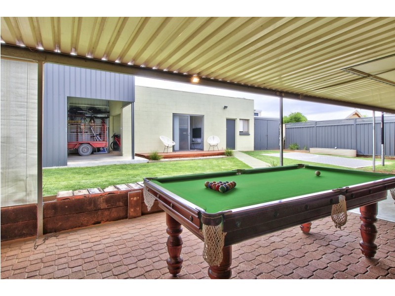 30 Wodonga Ave, Loxton SA 5333