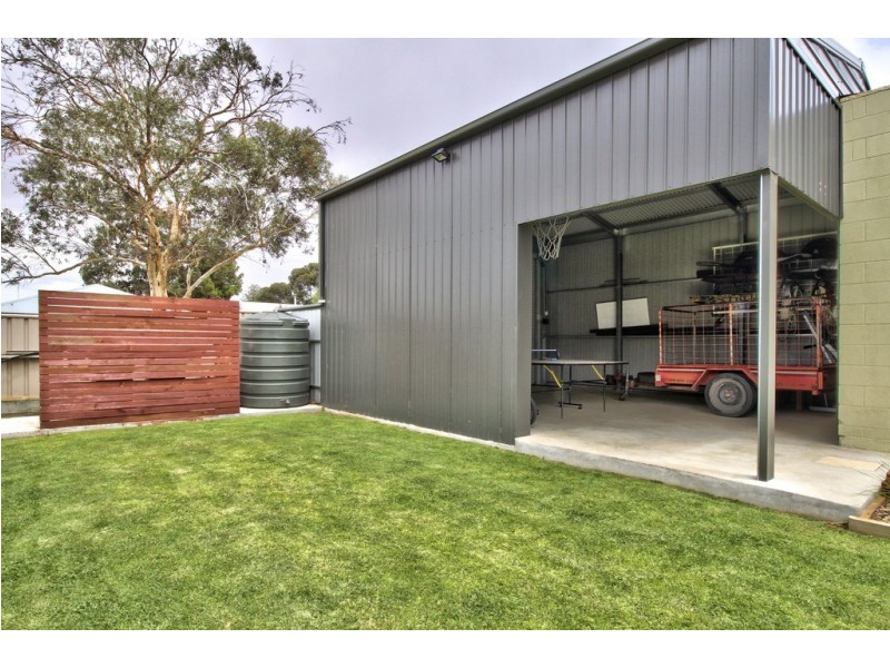 30 Wodonga Ave, Loxton SA 5333