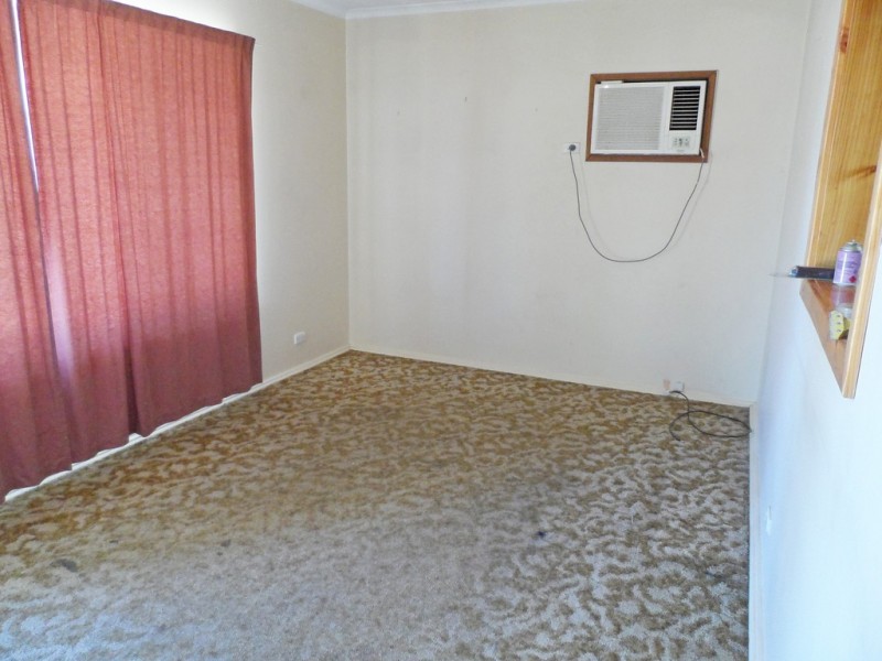 29 Colin Street, Loxton SA 5333