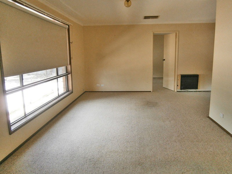 11 Burns Street, Waikerie SA 5330