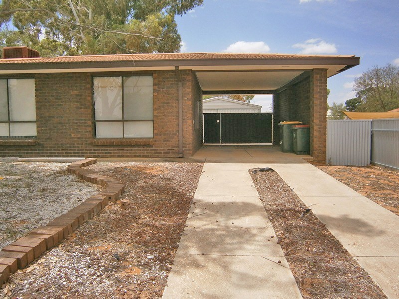 11 Burns Street, Waikerie SA 5330