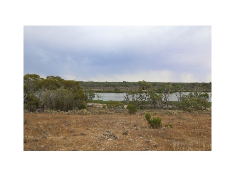 276 Taylorville Road, Waikerie SA 5330