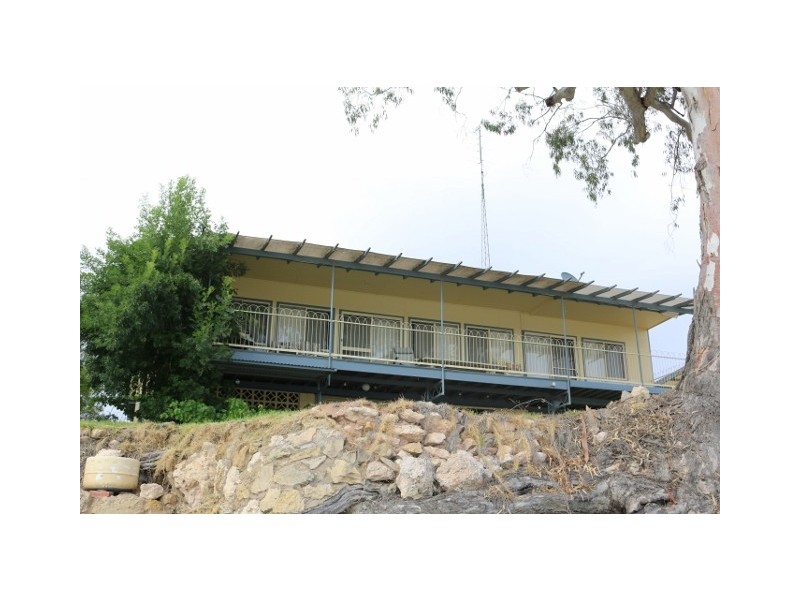30 Brenda Park Shack Road, Morgan SA 5320