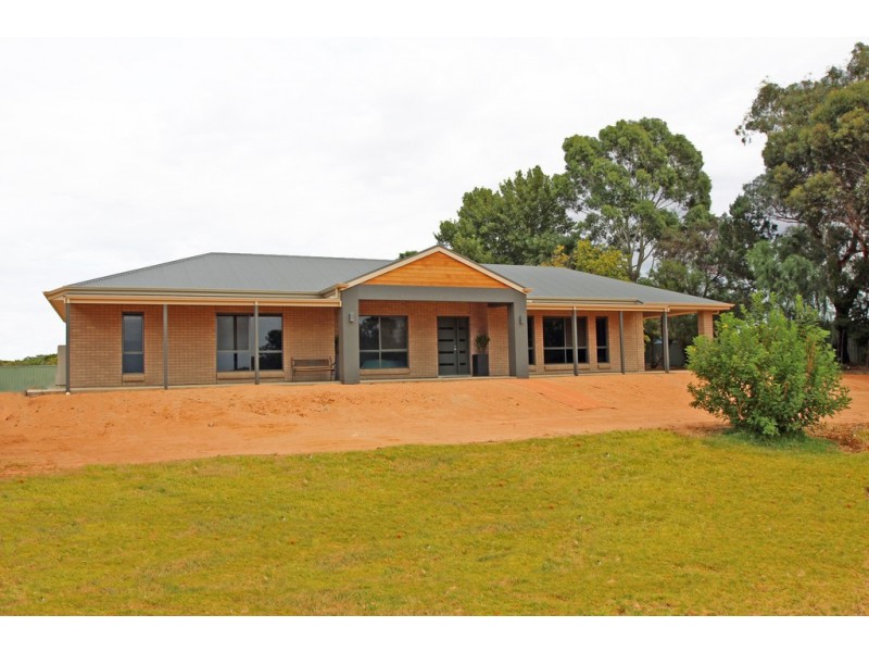 201 Old Cooltong Avenue, Cooltong SA 5341