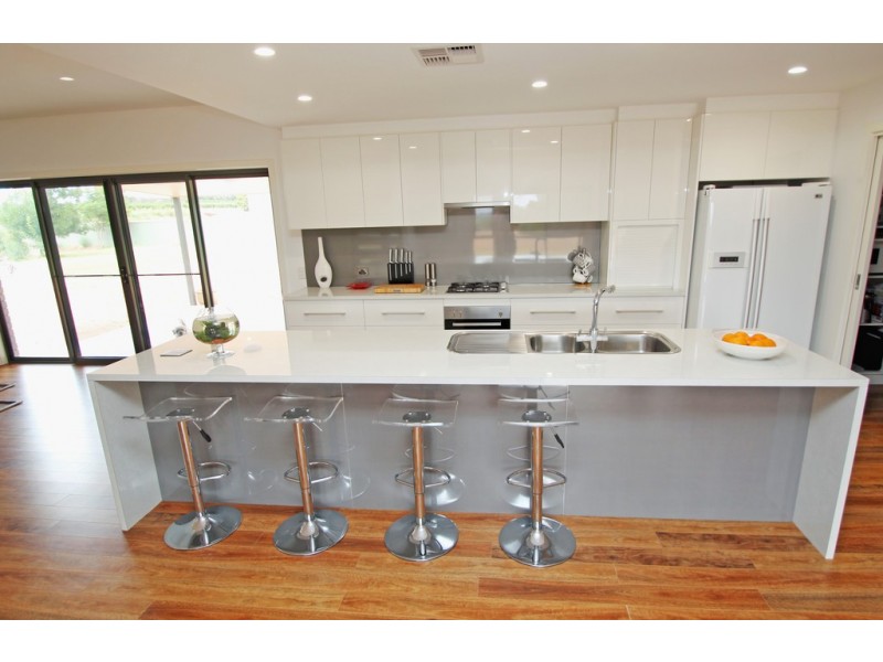 201 Old Cooltong Avenue, Cooltong SA 5341