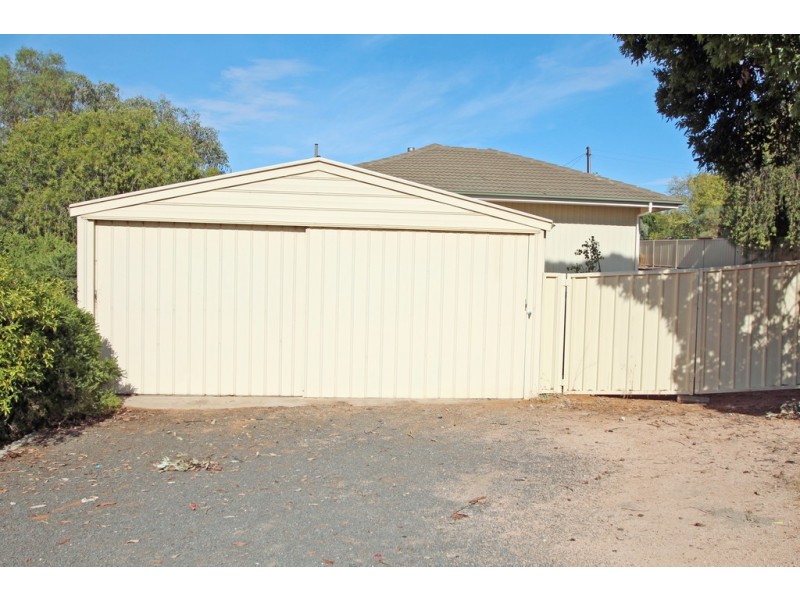 8 Riverview Drive, Paringa SA 5340