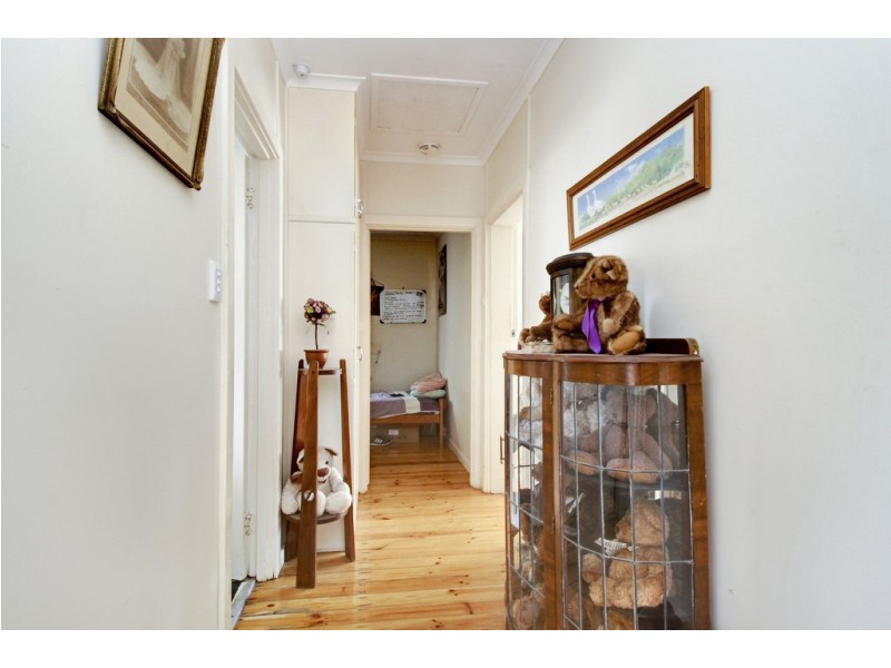 5 Eringa Avenue, Loxton SA 5333