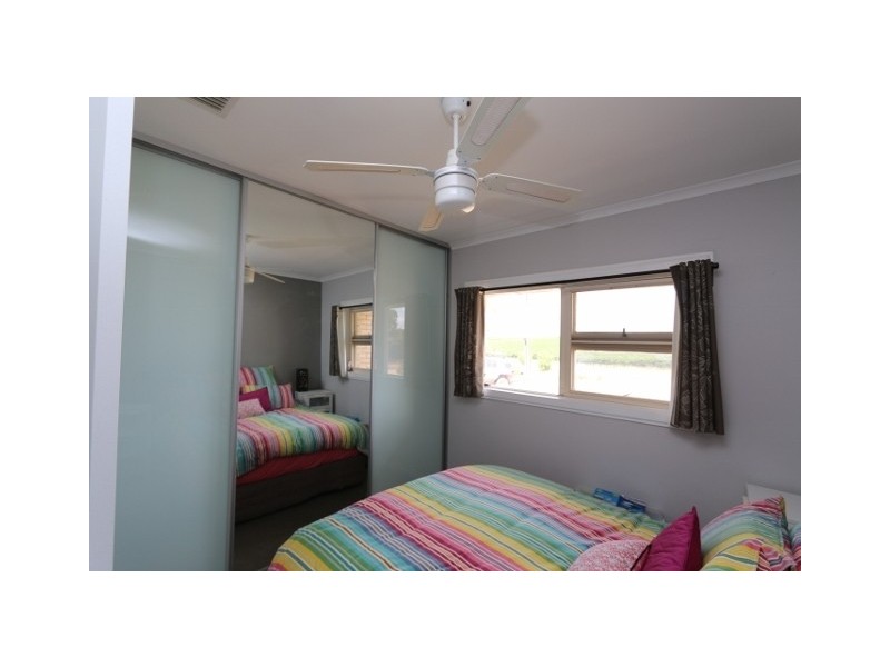 5 Loffler Road, Waikerie SA 5330
