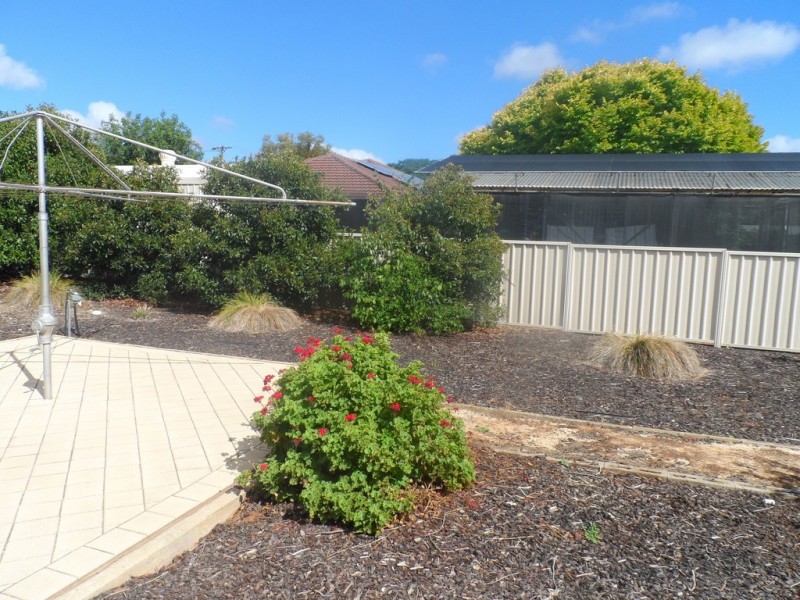 12 First Street, Loxton SA 5333