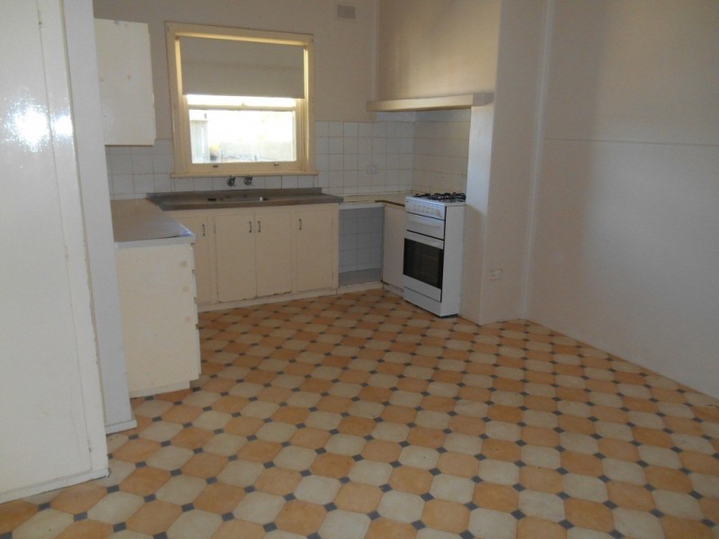 11 Trenaman Cres, Berri SA 5343