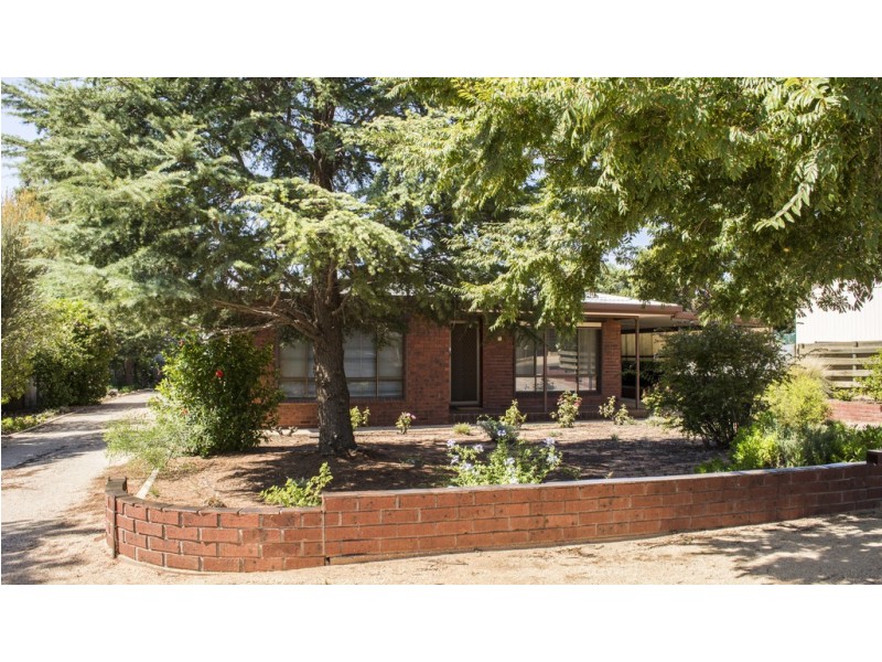 18 Westbrook Avenue, Loxton SA 5333
