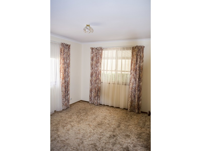 18 Westbrook Avenue, Loxton SA 5333